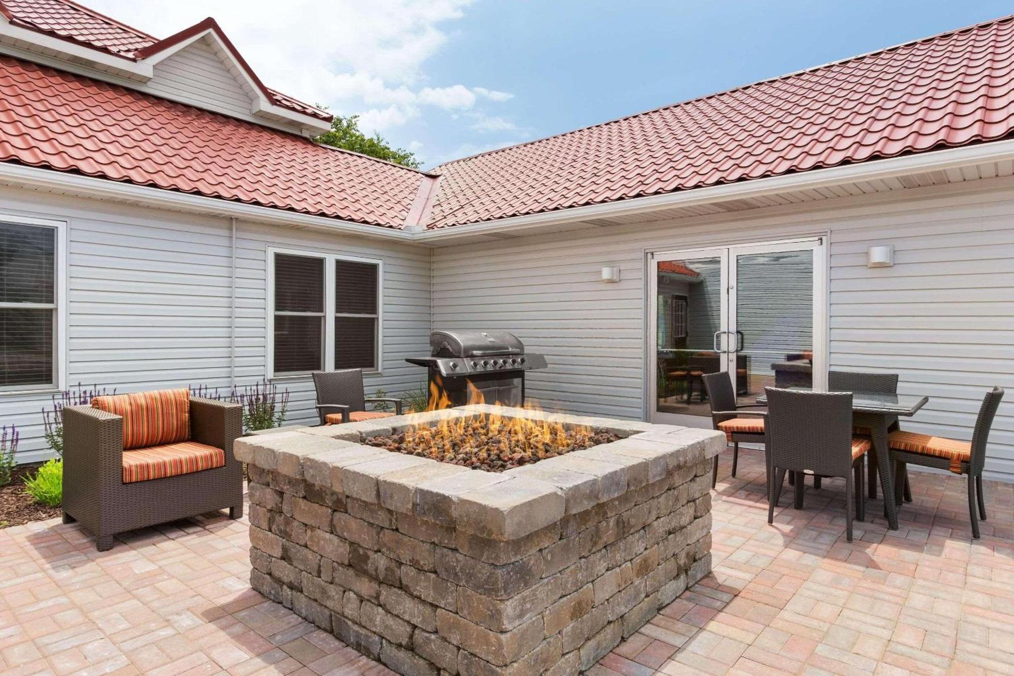 Country Inn & Suites By Radisson, Holland, Mi Exteriör bild